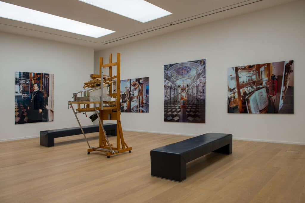 Exposición VERORTUNGEN Sala Lois Renner www