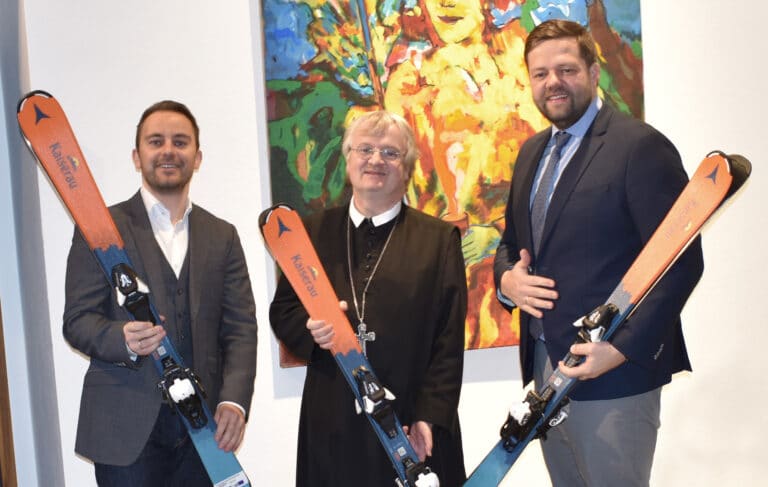 Admont Abbey zdjęcie Kaiserau narty cięte skalowane